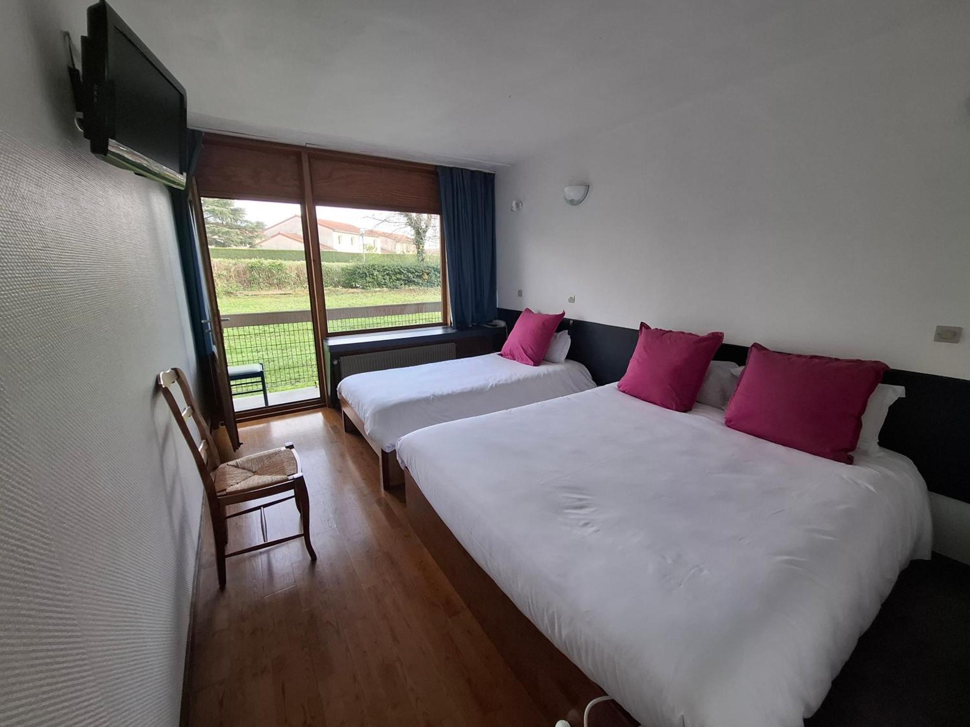 Hotel Restaurant Cirius Montrond-les-Bains Εξωτερικό φωτογραφία