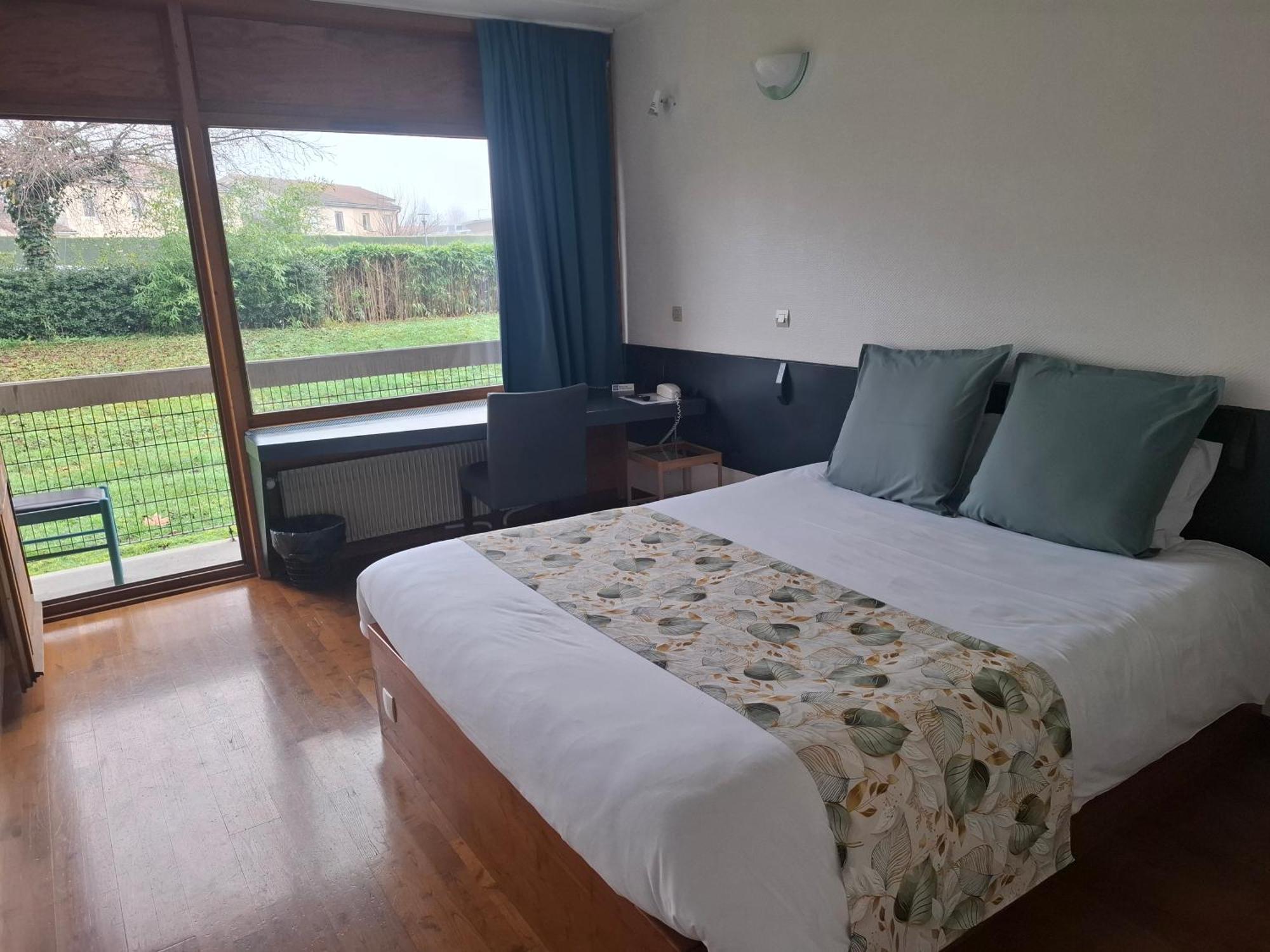 Hotel Restaurant Cirius Montrond-les-Bains Εξωτερικό φωτογραφία