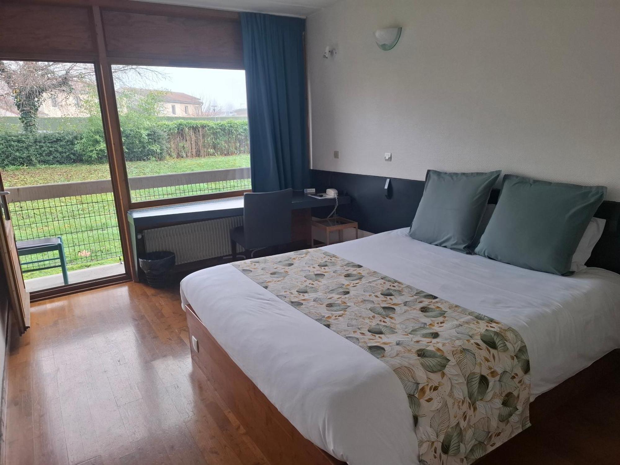 Hotel Restaurant Cirius Montrond-les-Bains Εξωτερικό φωτογραφία