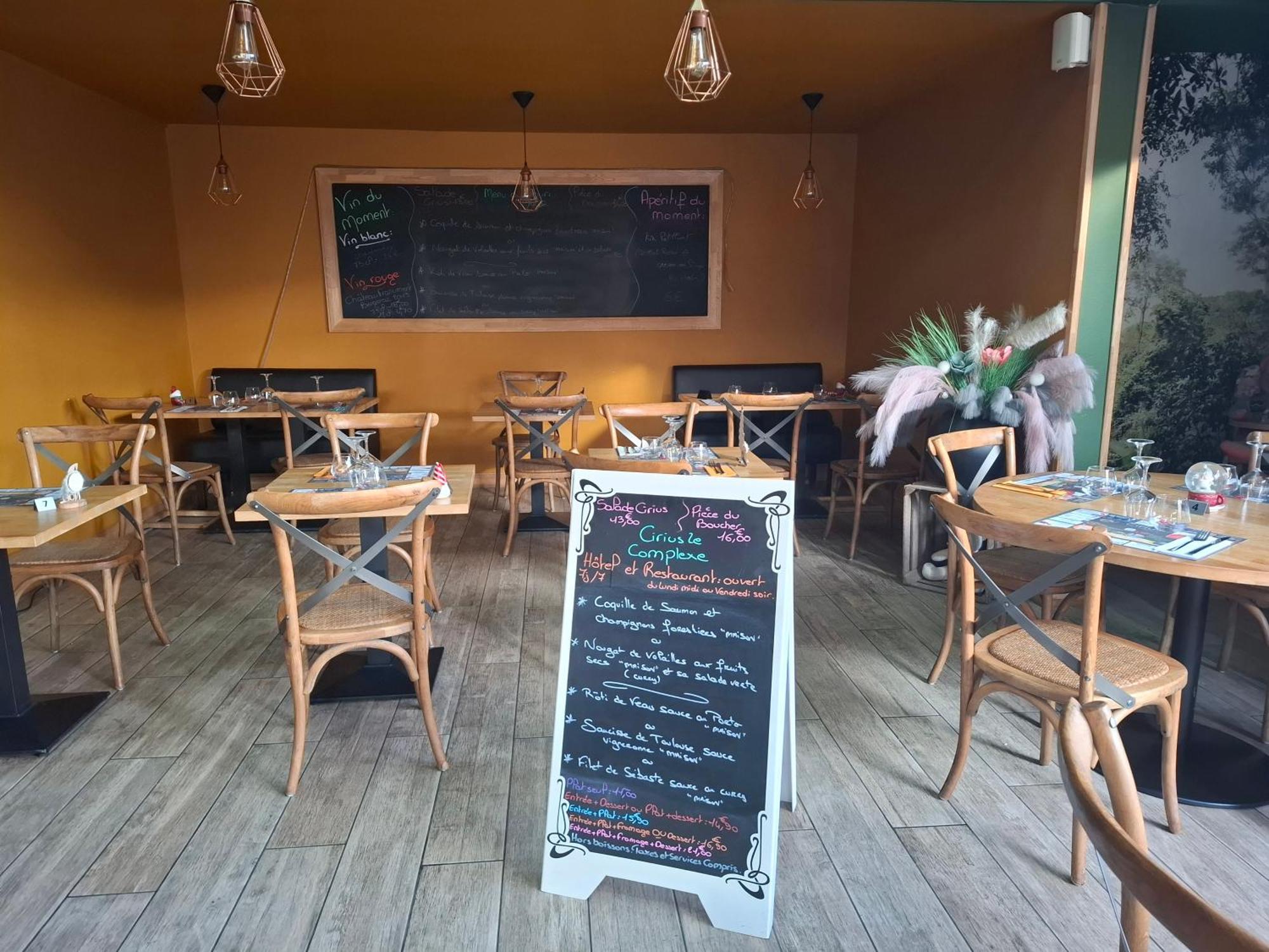 Hotel Restaurant Cirius Montrond-les-Bains Εξωτερικό φωτογραφία